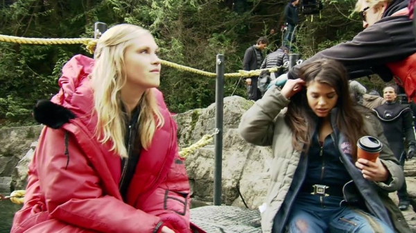 The 100 Behind the Scenes-140
