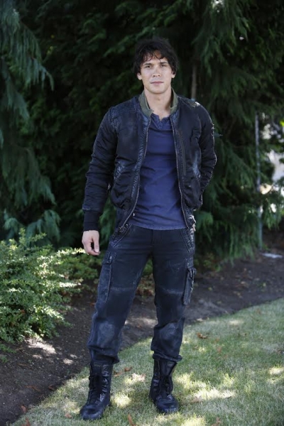 The 100 Behind the Scenes-127
