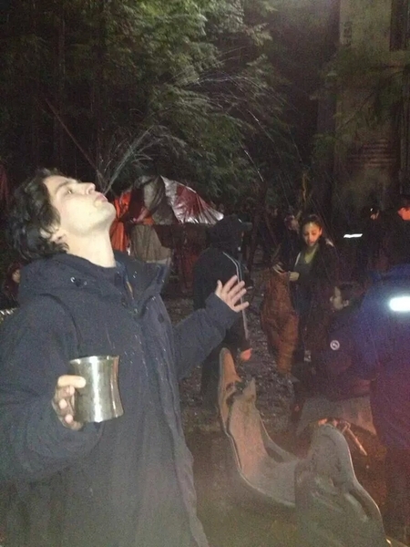 The 100 Behind the Scenes-75
