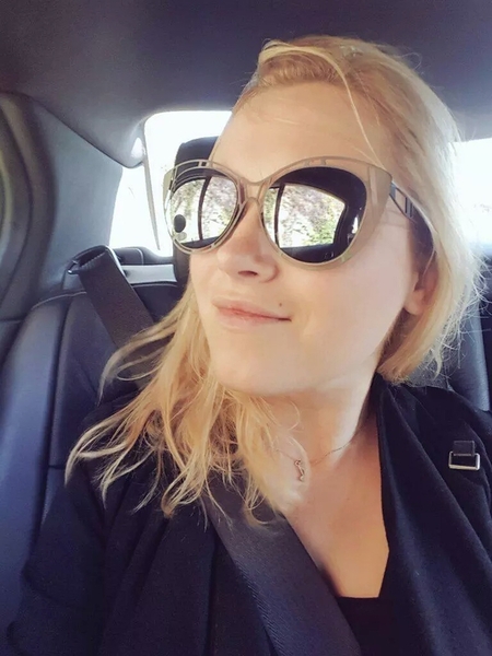 Twitter Eliza Taylor Social Media -2
