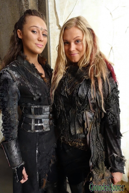 The 100 Season Three Behind the Scenes-165
