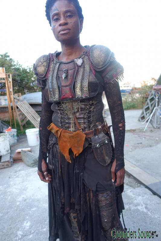 The 100 Season Three Behind the Scenes-133
