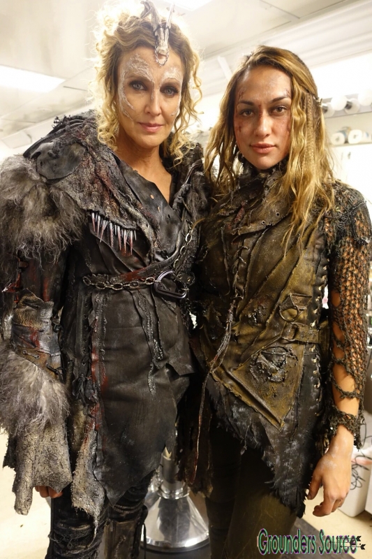 The 100 Season Three Behind the Scenes-106
