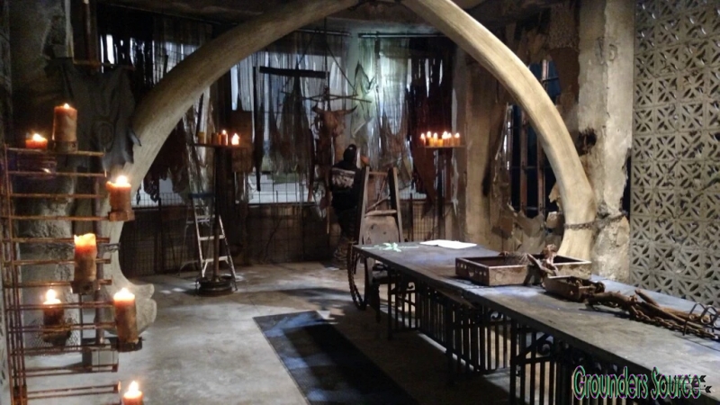 The 100 Season Three Behind the Scenes-54
