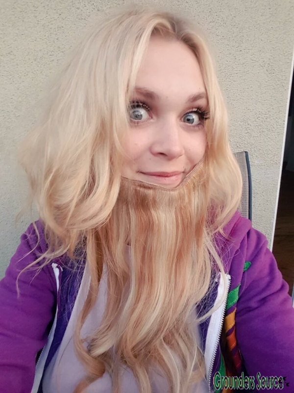 Eliza Taylor Social Media Twitter
