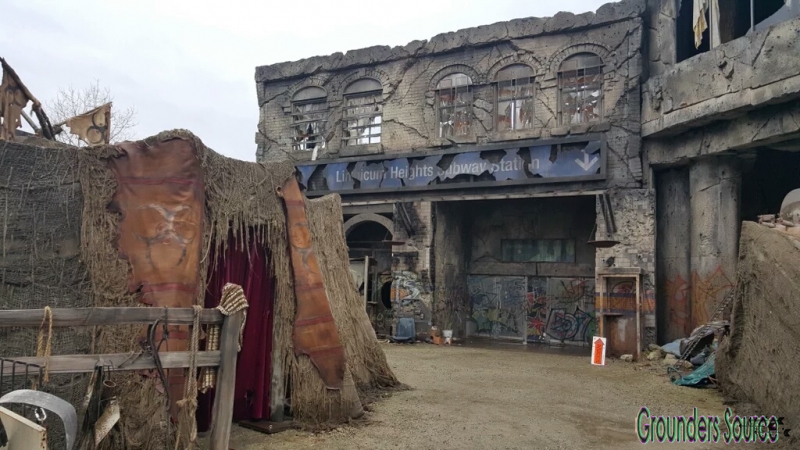 The 100 Season Three Behind the Scenes-20
