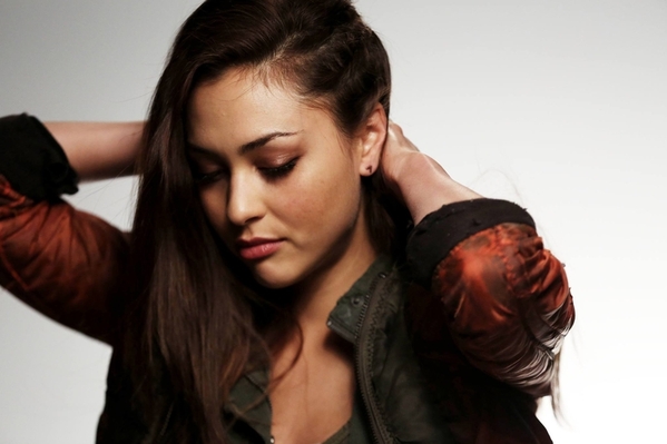 The 100 Season Two Cast Promotional Stills
