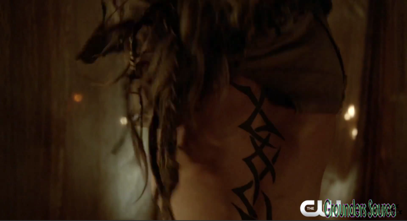 The 100 Season Three Extended Trailer -123
