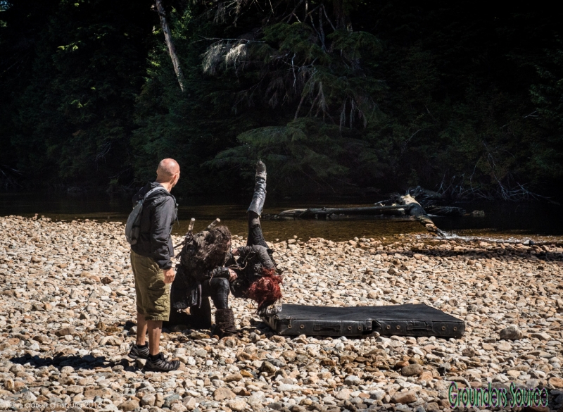 The 100 Season Three Behind the Scenes-171

