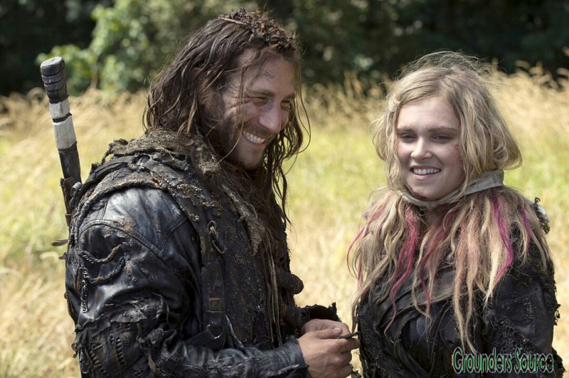 The 100 Season Three Behind the Scenes-68
