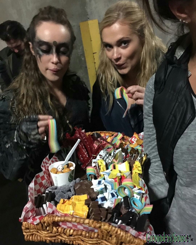 The 100 Season Three Behind the Scenes-69
