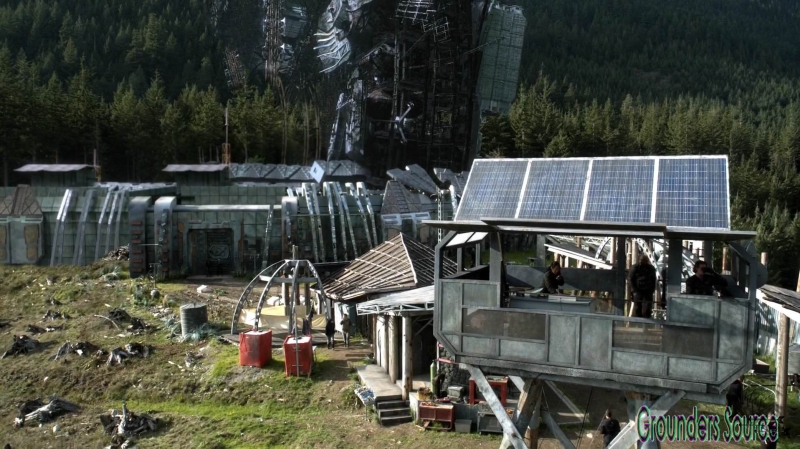 The 100 Season Three Episode Eight Terms and Conditions-2987
