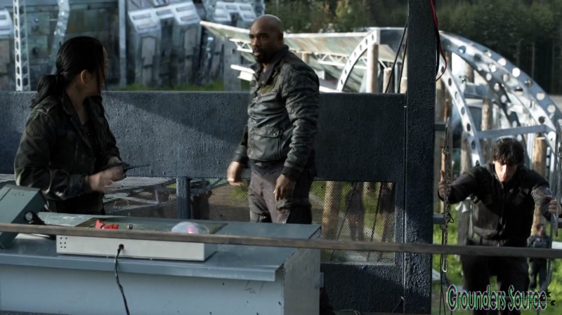 The 100 Season Three Episode Eight Terms and Conditions-2984

