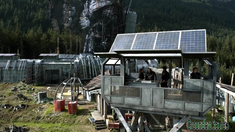 The 100 Season Three Episode Eight Terms and Conditions-2963
