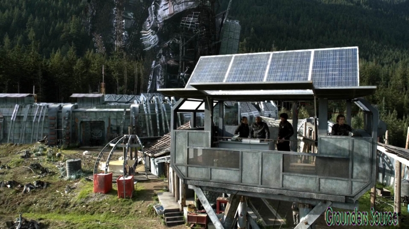The 100 Season Three Episode Eight Terms and Conditions-2962
