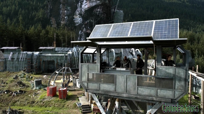 The 100 Season Three Episode Eight Terms and Conditions-2960
