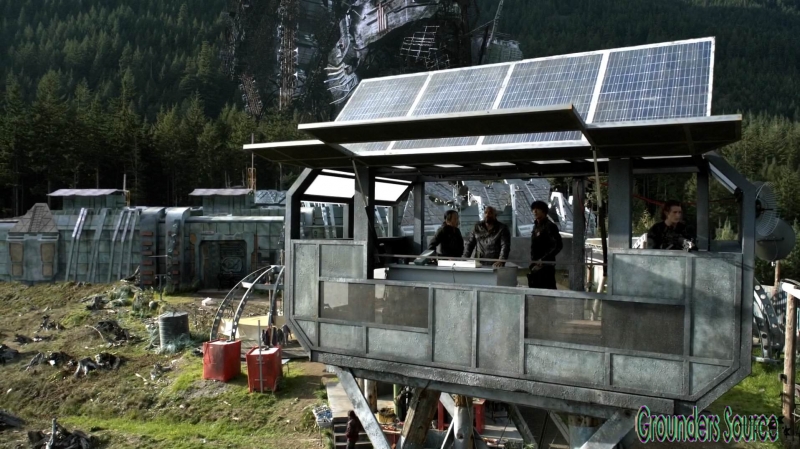 The 100 Season Three Episode Eight Terms and Conditions-2957
