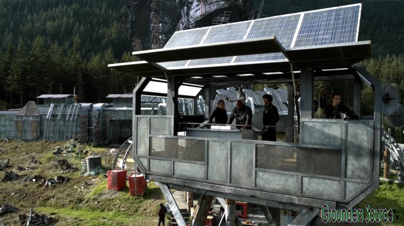 The 100 Season Three Episode Eight Terms and Conditions-2955
