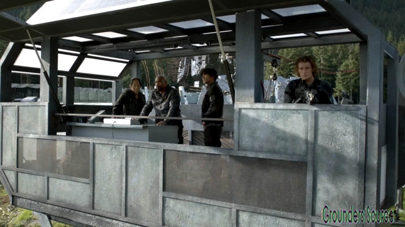 The 100 Season Three Episode Eight Terms and Conditions-2939
