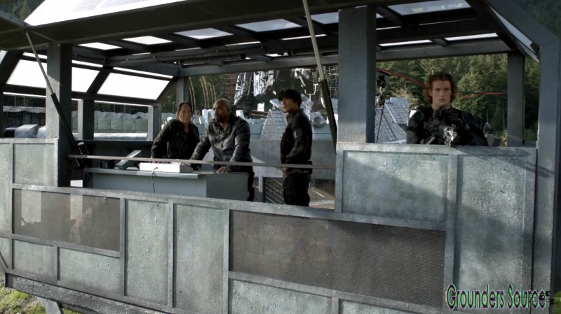 The 100 Season Three Episode Eight Terms and Conditions-2936
