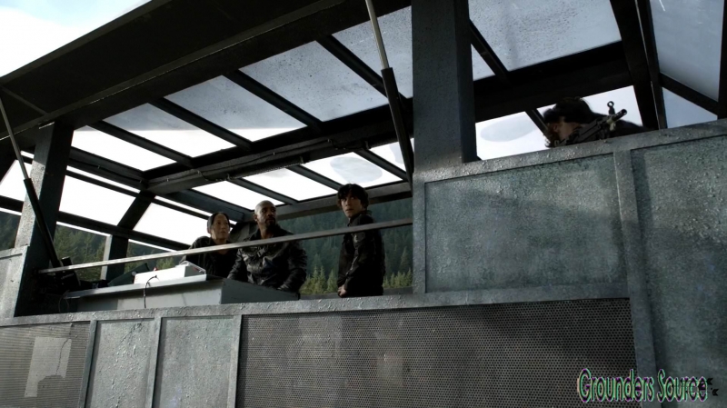 The 100 Season Three Episode Eight Terms and Conditions-2916

