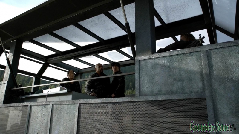 The 100 Season Three Episode Eight Terms and Conditions-2915
