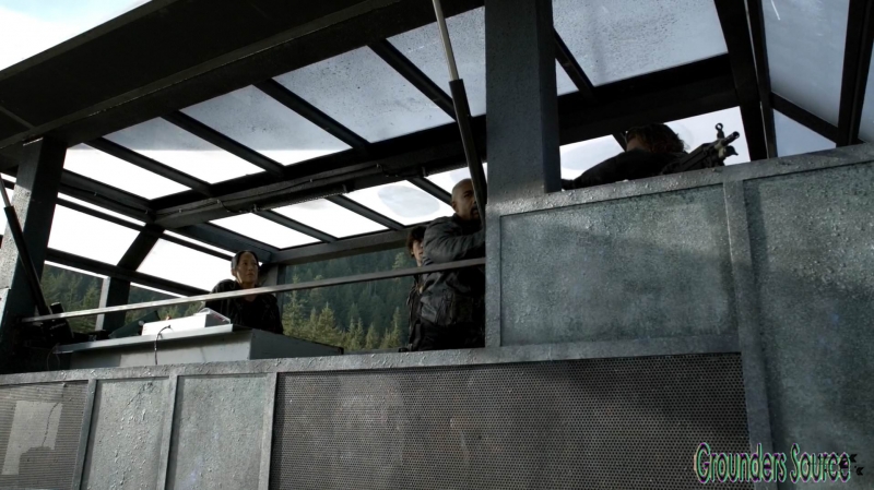 The 100 Season Three Episode Eight Terms and Conditions-2913
