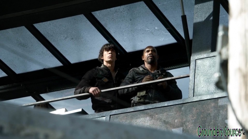 The 100 Season Three Episode Eight Terms and Conditions-2900
