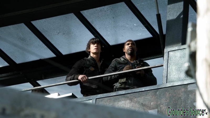 The 100 Season Three Episode Eight Terms and Conditions-2899
