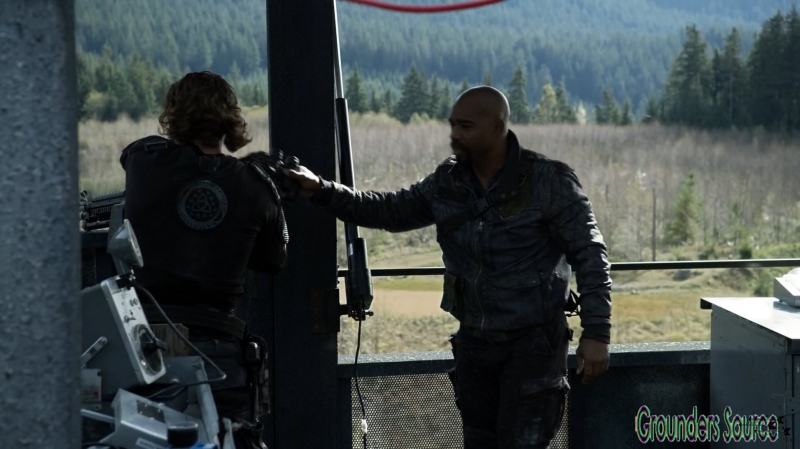The 100 Season Three Episode Eight Terms and Conditions-2886
