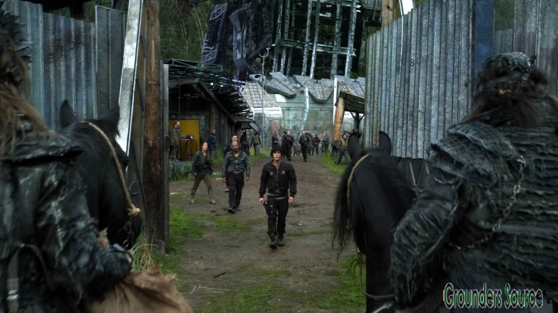The 100 Season Three Episode Eight Terms and Conditions-2865
