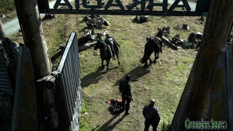 The 100 Season Three Episode Eight Terms and Conditions-2750
