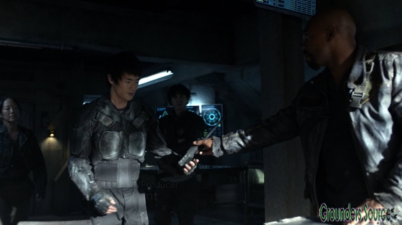 The 100 Season Three Episode Eight Terms and Conditions-2660
