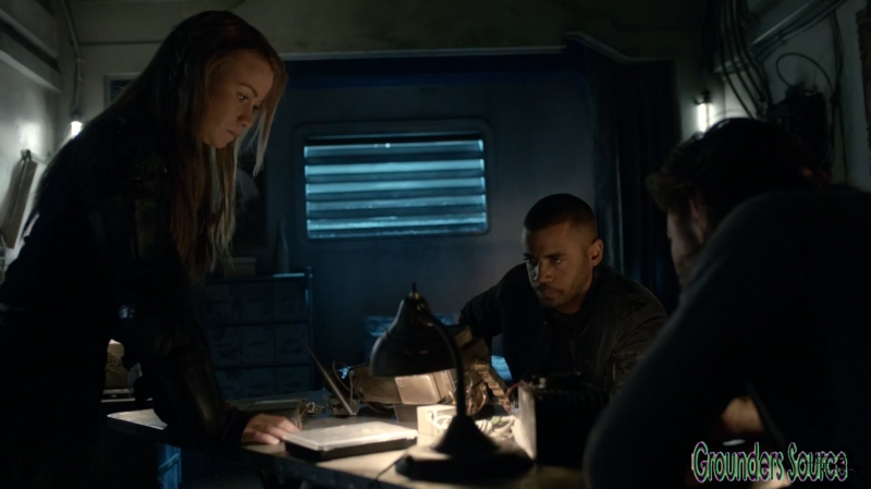 The 100 Season Three Episode Eight Terms and Conditions-2580
