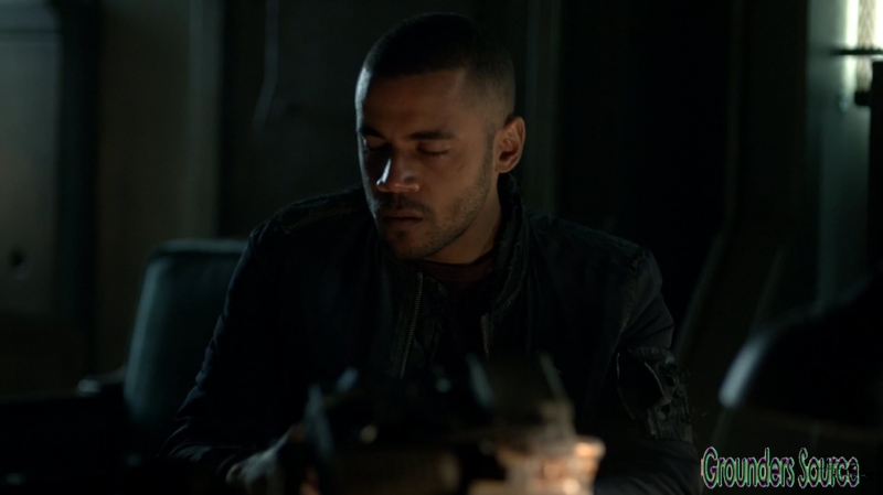 The 100 Season Three Episode Eight Terms and Conditions-2550
