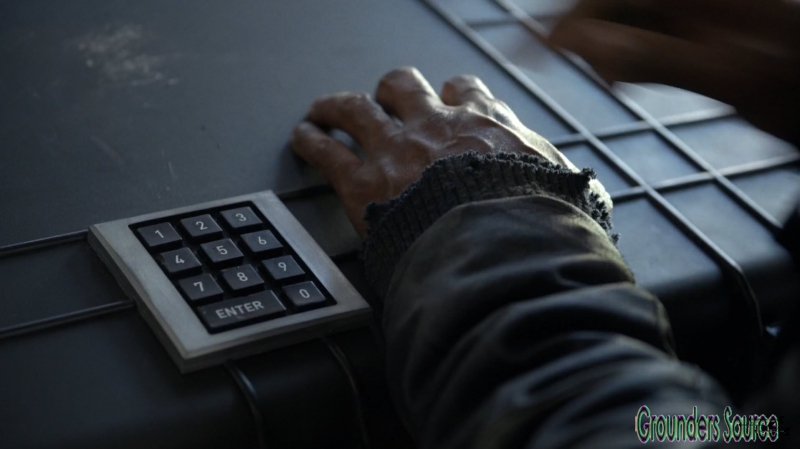 The 100 Season Three Episode Eight Terms and Conditions-2393
