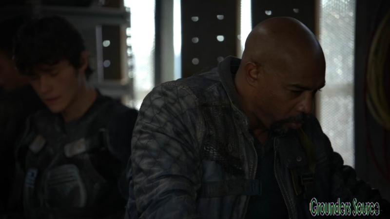 The 100 Season Three Episode Eight Terms and Conditions-2388

