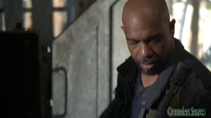 The 100 Season Three Episode Eight Terms and Conditions-2379
