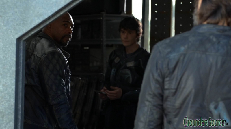 The 100 Season Three Episode Eight Terms and Conditions-2368
