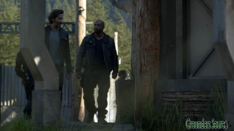 The 100 Season Three Episode Eight Terms and Conditions-2356
