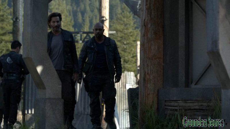 The 100 Season Three Episode Eight Terms and Conditions-2355
