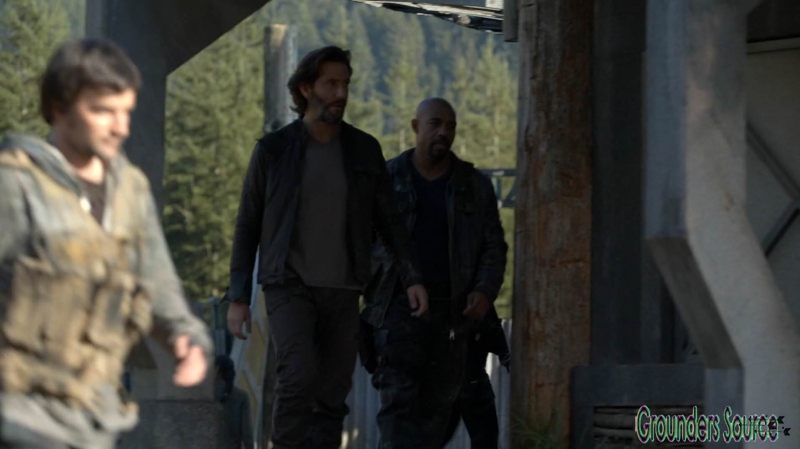 The 100 Season Three Episode Eight Terms and Conditions-2352

