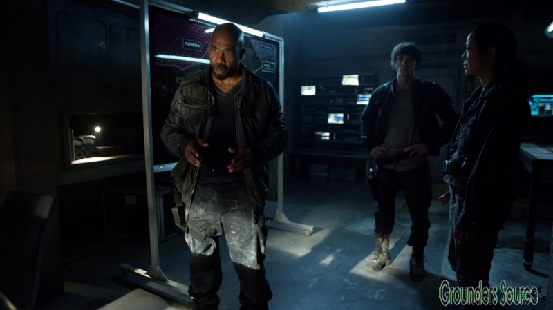 The 100 Season Three Episode Eight Terms and Conditions-2040
