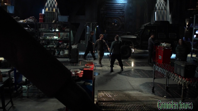 The 100 Season Three Episode Eight Terms and Conditions-1931
