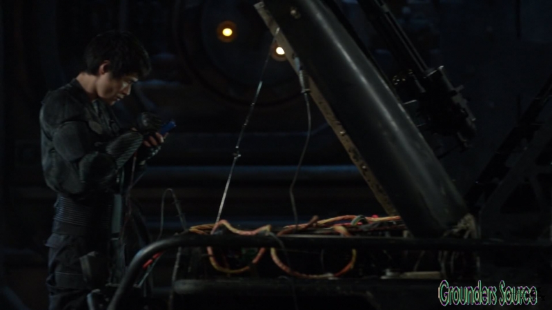 The 100 Season Three Episode Eight Terms and Conditions-1586
