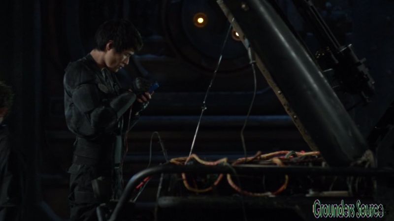 The 100 Season Three Episode Eight Terms and Conditions-1585

