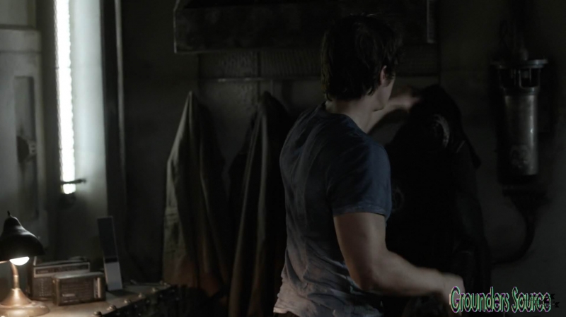 The 100 Season Three Episode Eight Terms and Conditions-1147
