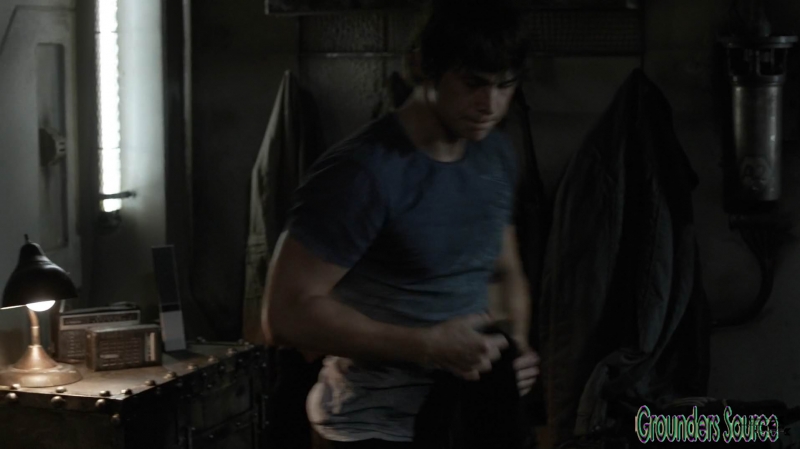 The 100 Season Three Episode Eight Terms and Conditions-1144
