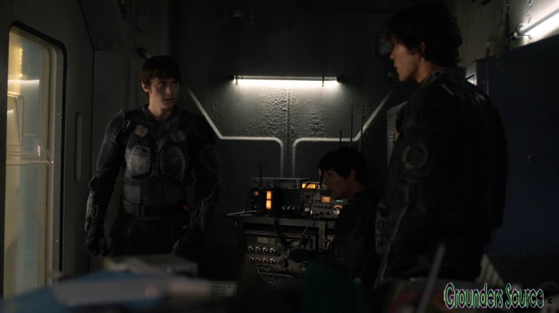 The 100 Season Three Episode Eight Terms and Conditions-1109

