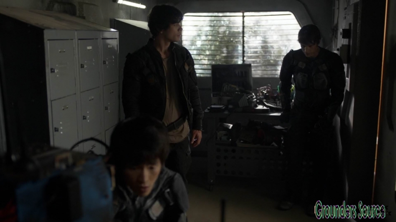 The 100 Season Three Episode Eight Terms and Conditions-1104
